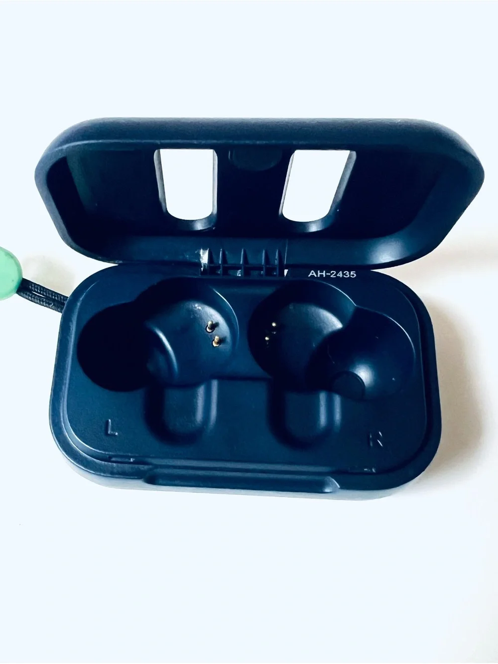 Skullcandy Navy Bluetooth Tracker Fob with Logo